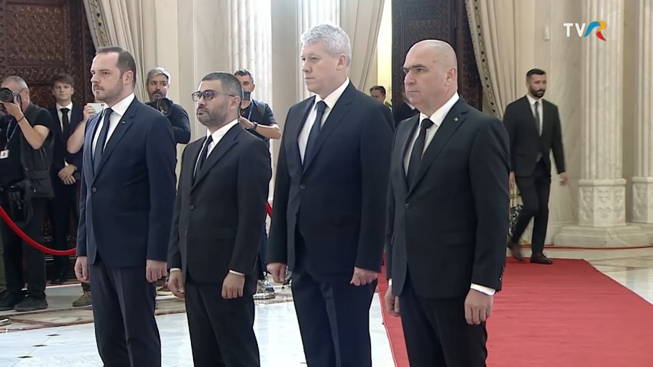 Premierul Ilie Bolojan (dreapta), Cătălin Predoiu, Florin Manole și Alexandru Rogobete