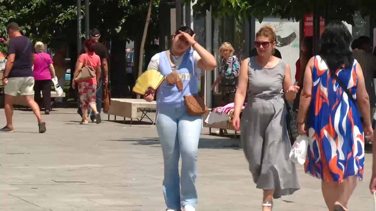 Cod galben de caniculă în 16 județe și în București. Temperaturile urcă până la 37 de grade, iar nopțile vor fi tropicale