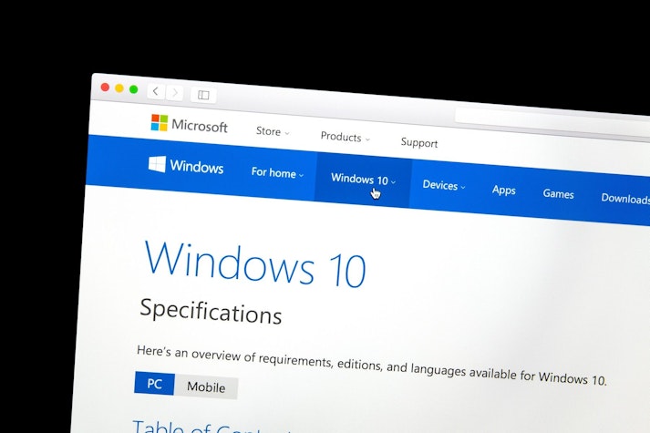 sistem de operate windowd 10 instalat pe un calculator