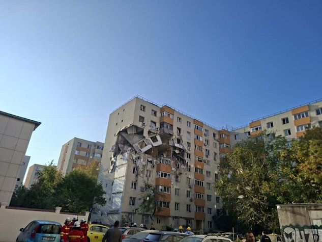 bloc afectat de o explozie puternică