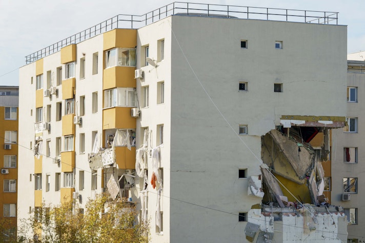 Blocul distrus de explozie din cartierul Rahova
