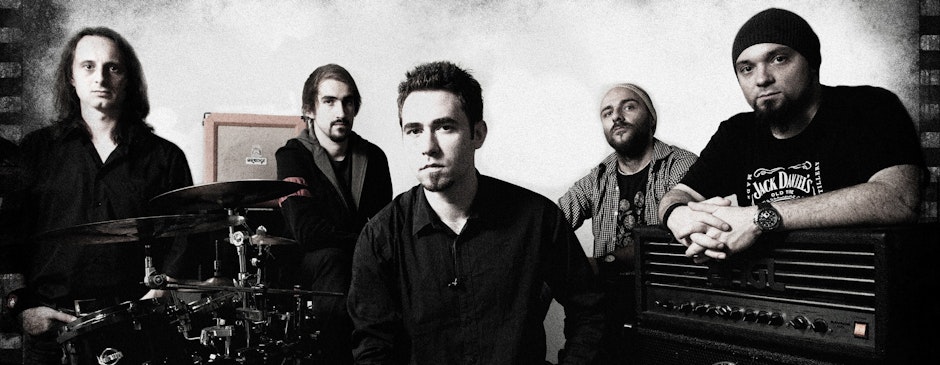 cei cinci membri ai trupei goodbye to gravity