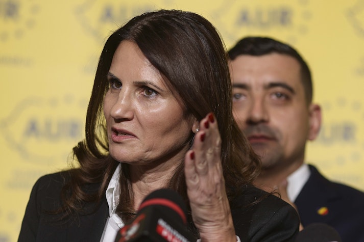 Anca Alexandrescu si George Simion