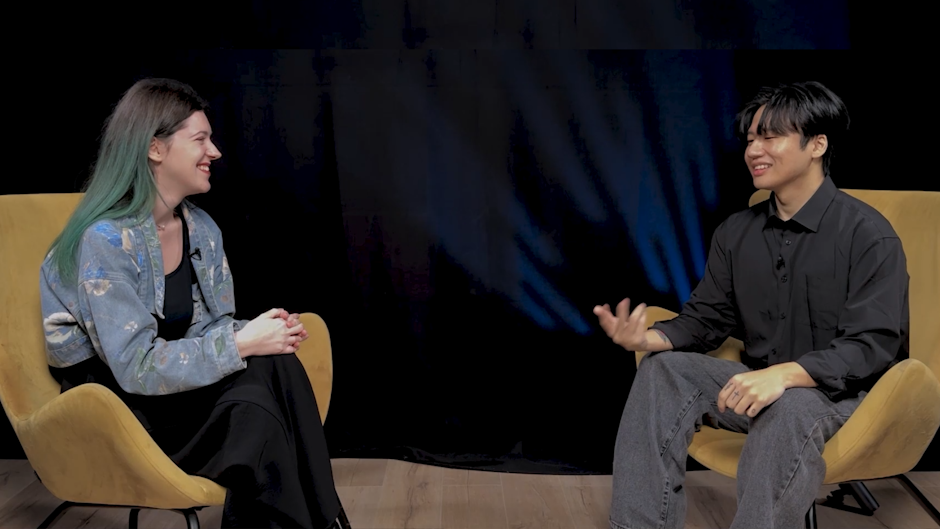 Jurnalist și intervievat