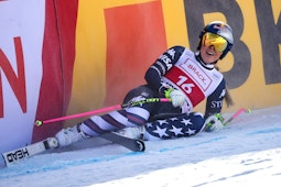 Lindsey Vonn a devenit cea mai în vârstă schioare care câștigă o etapă din Cupa Mondială