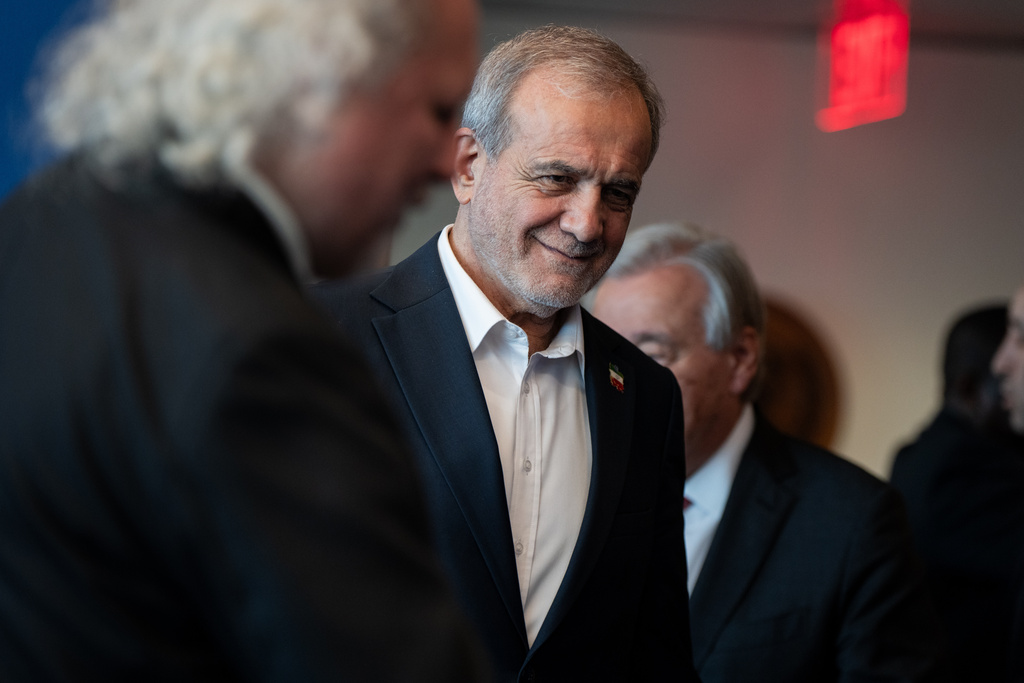 „Pezeshkian: Avertisment despre normele juridice globale” „Pezeshkian: Avertisment despre normele juridice globale”