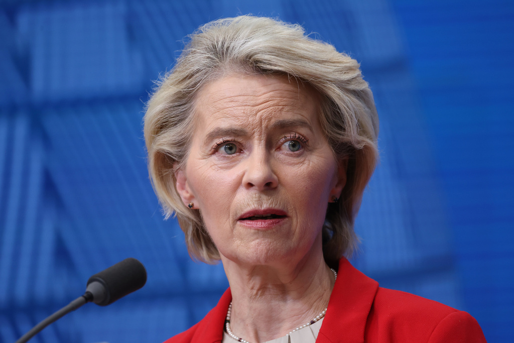 Ursula von der Leyen vizitează Groenlanda: Tensiuni internaționale Ursula von der Leyen vizitează Groenlanda: Tensiuni internaționale