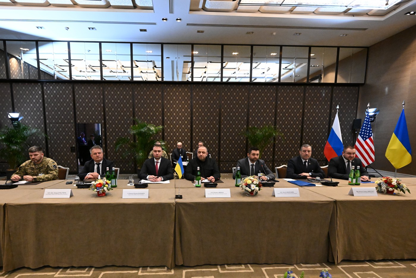 Negocieri Cruciale: Avansul Ucrainei în Fața Rusiei Negocieri Cruciale: Avansul Ucrainei în Fața Rusiei