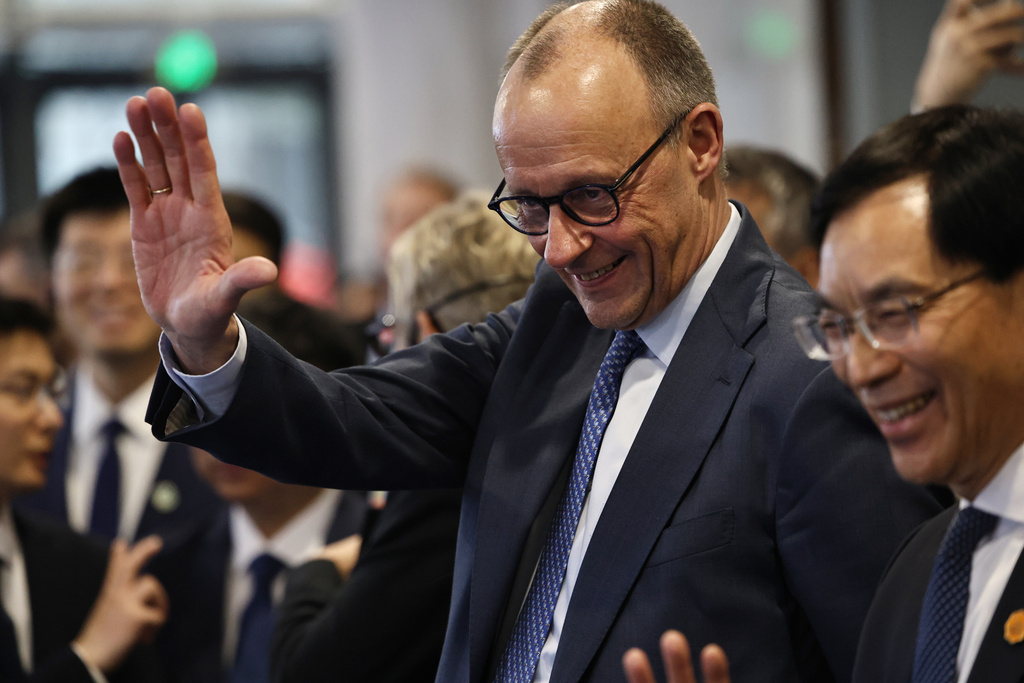 China cumpără 120 de avioane Airbus: Impactul global China cumpără 120 de avioane Airbus: Impactul global