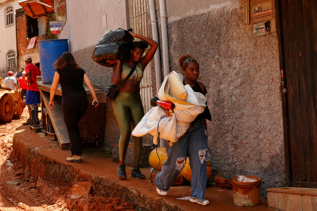 „Tragedie în Minas Gerais: 46 de morți din cauza inundațiilor” „Tragedie în Minas Gerais: 46 de morți din cauza inundațiilor”