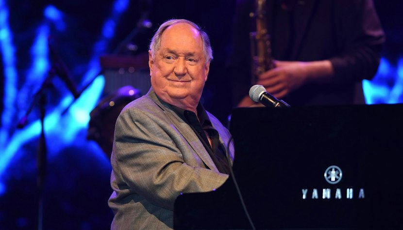 Cântărețul și compozitorul american Neil Sedaka