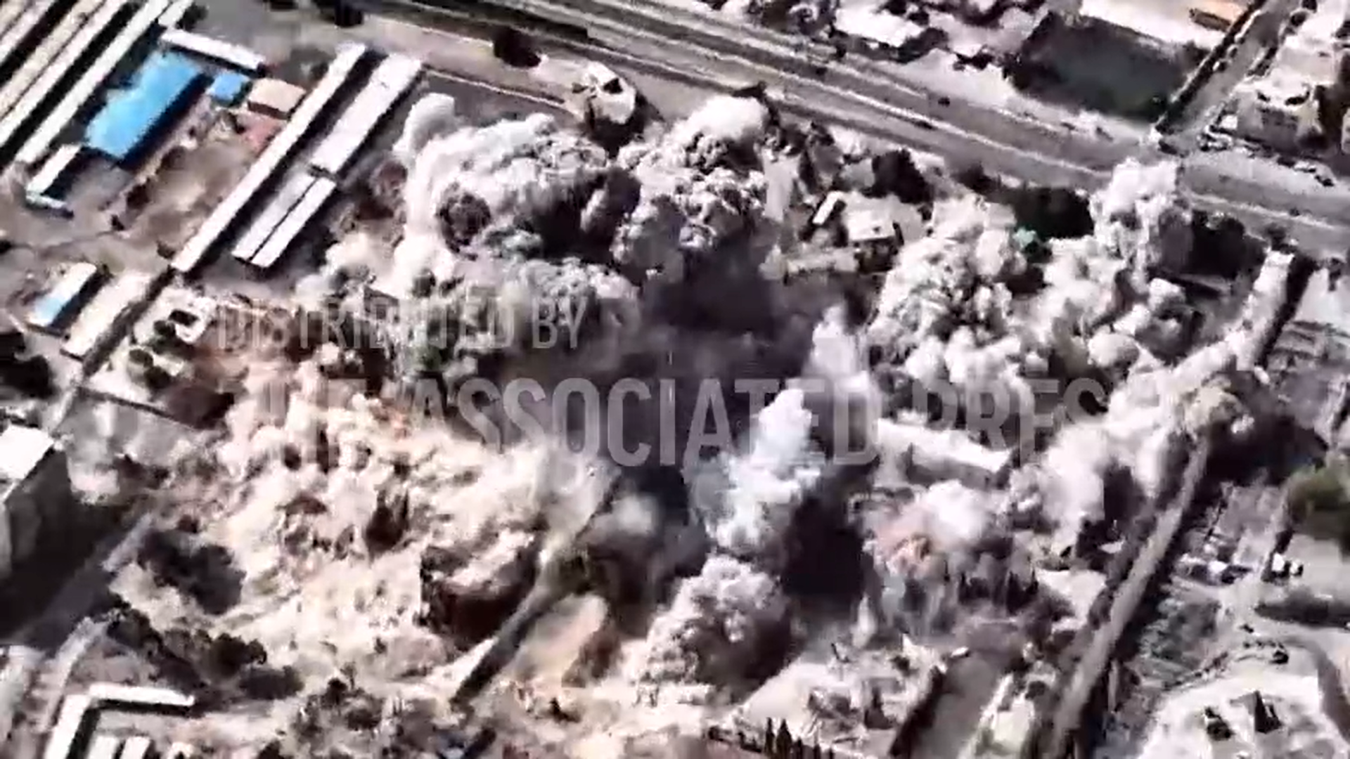 Atacul asupra palatului lui Khamenei: Imagini șocante din Israel Atacul asupra palatului lui Khamenei: Imagini șocante din Israel