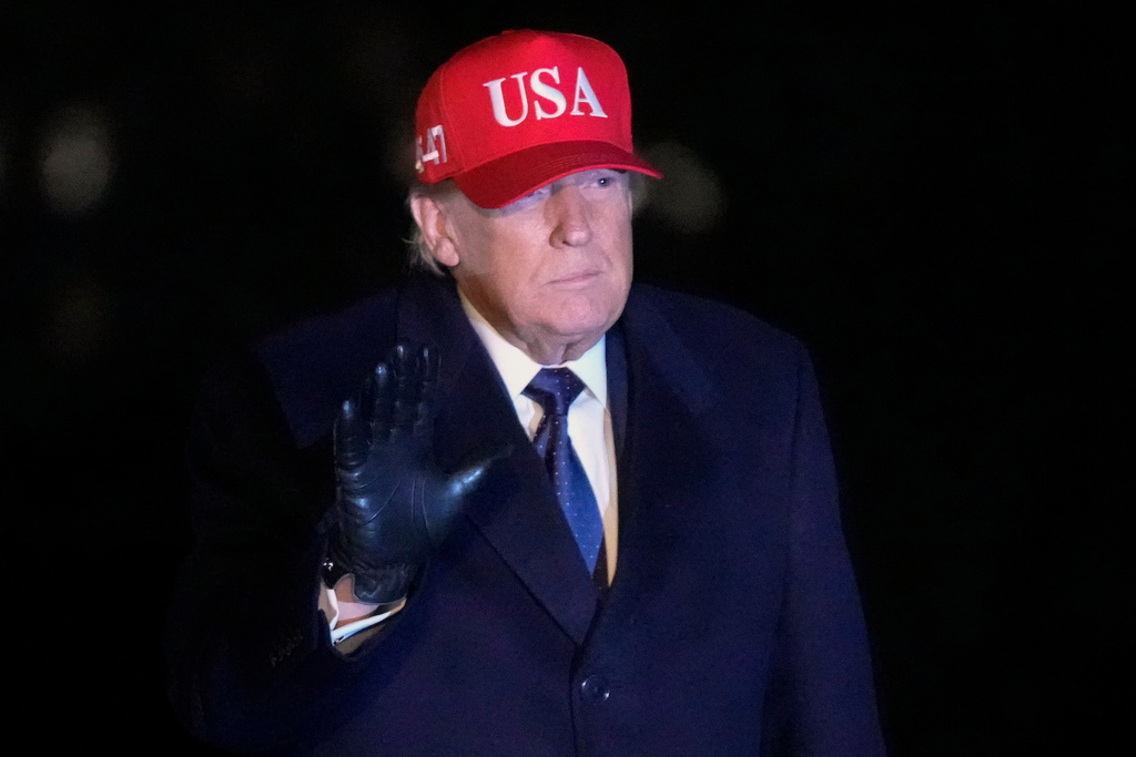 Trump anunță victoria în conflict, dar lupta continuă