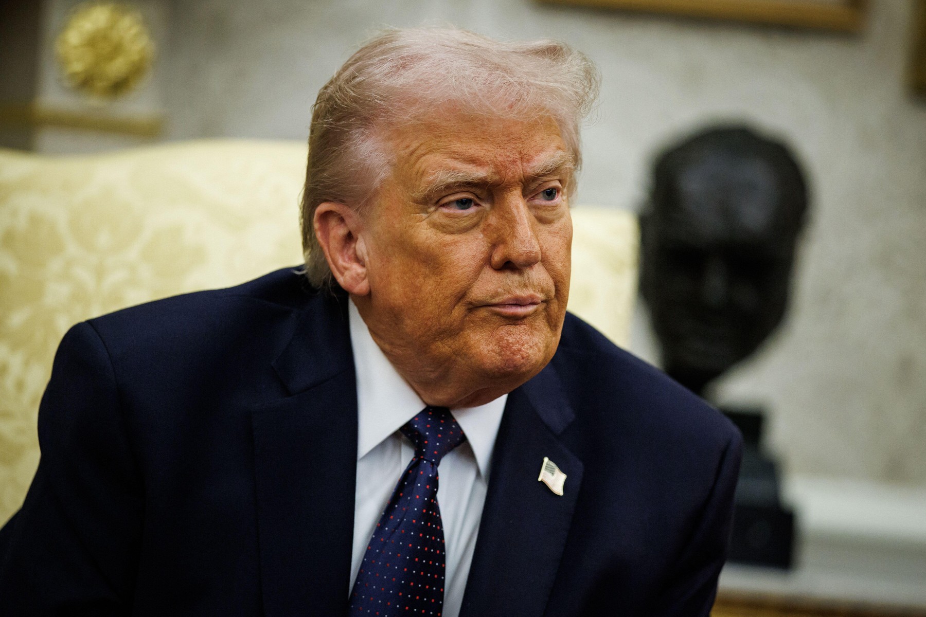 Trump cere nave de război în Strâmtoarea Ormuz pentru siguranță Trump cere nave de război în Strâmtoarea Ormuz pentru siguranță