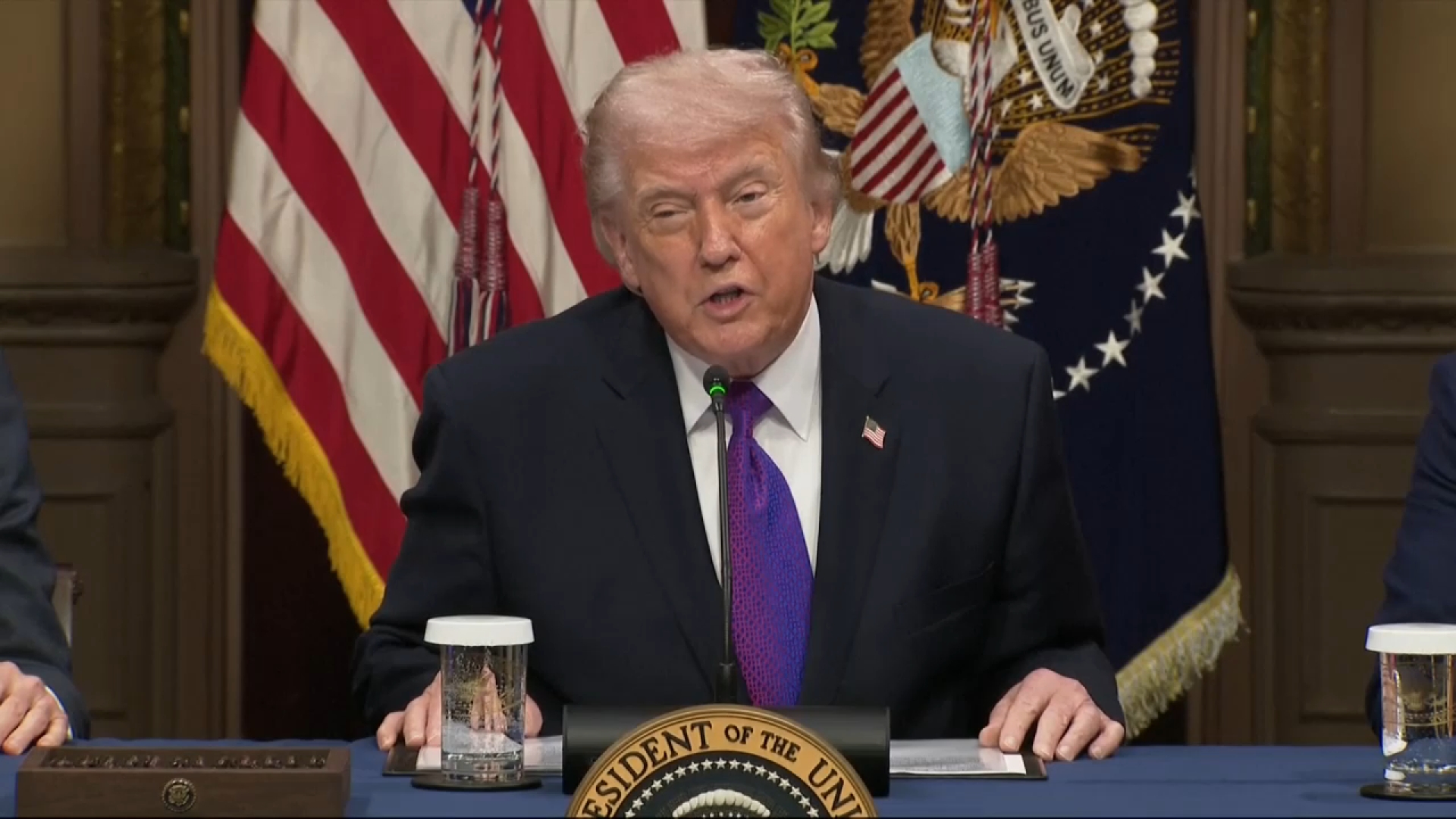 „Trump: Progrese extraordinare ale Armatei în Iran” „Trump: Progrese extraordinare ale Armatei în Iran”