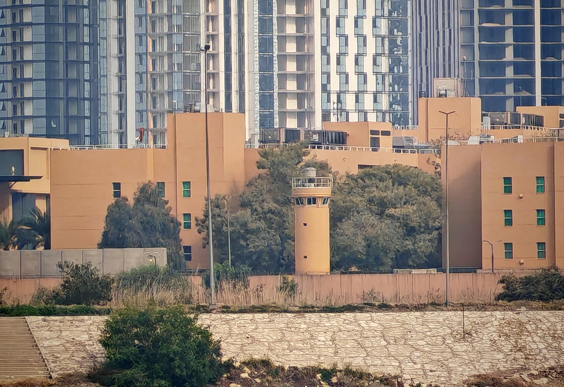 Atac asupra ambasadei SUA din Bagdad: Tensiuni în Irak