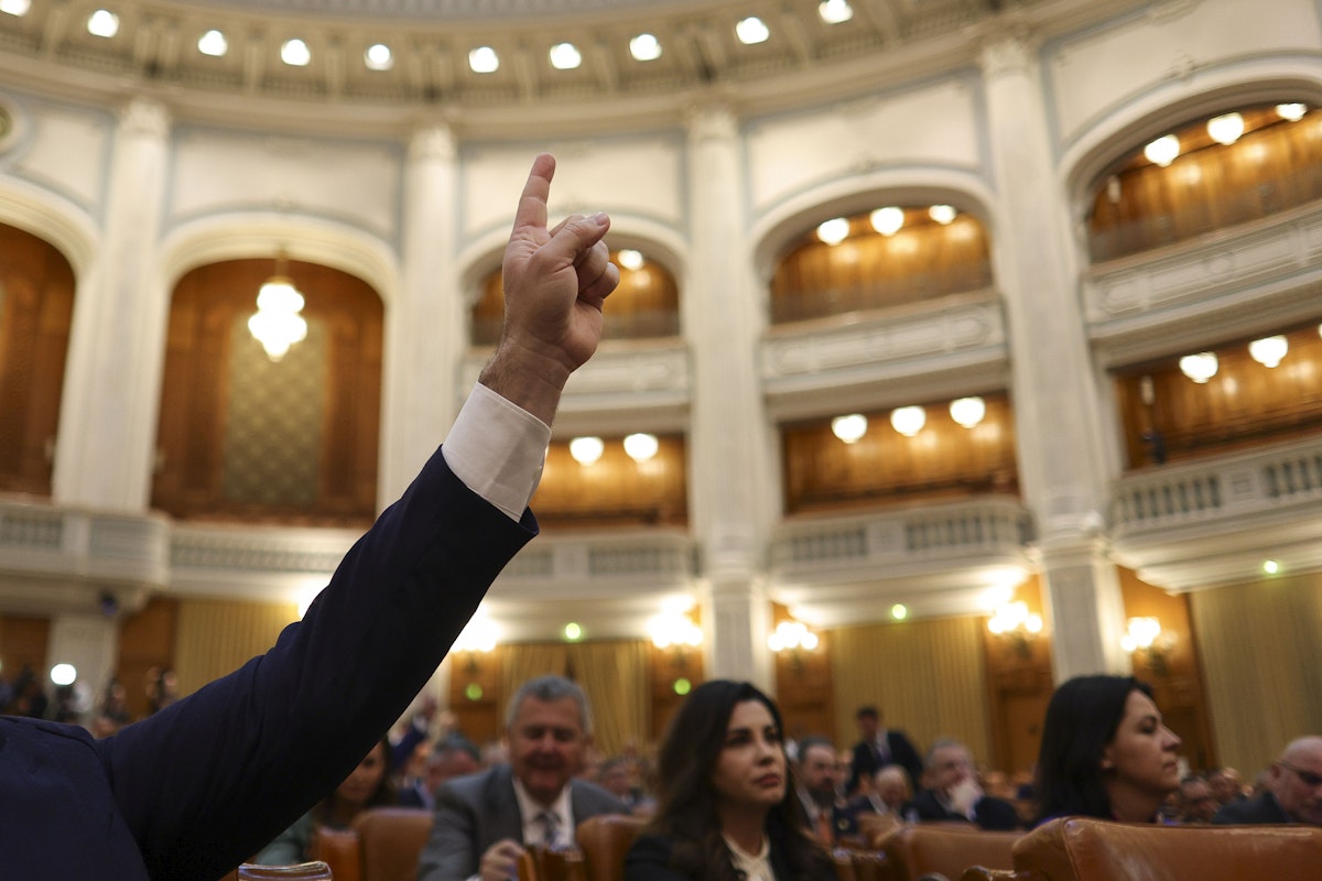 Parlamentul dezbate strategia pentru biodiversitate: dezacorduri între partide