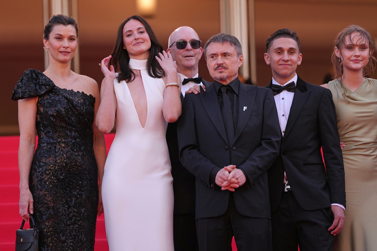 Zece minute de ovații, pentru filmul lui Cristian Mungiu, la Cannes. Sebastian Stan joacă rolul principal în Fjord