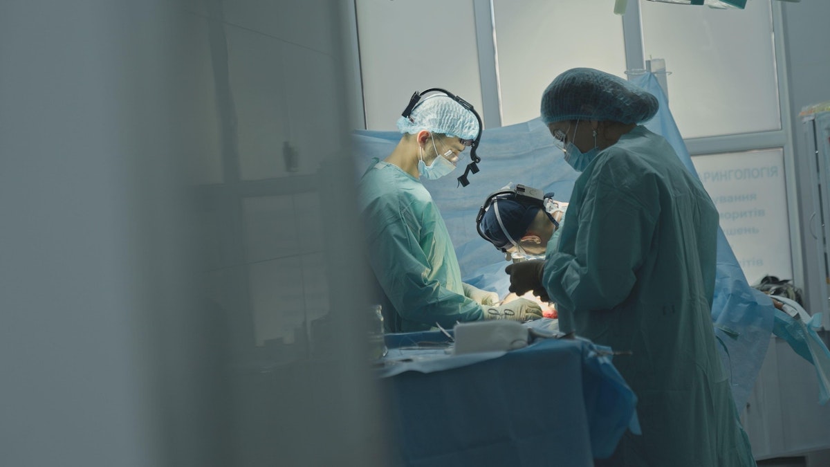 Doi medici judecați pentru implantarea de stimulatoare cardiace provenite de la persoane decedate