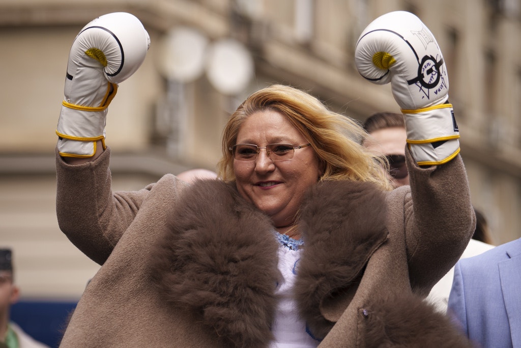 Diana Șoșoacă, trimisă în judecată pentru sechestrarea unei jurnaliste din Italia
