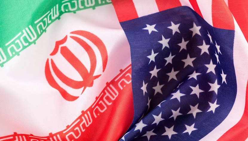 SUA și Iranul ar urma să semneze astăzi, virtual, acordul care ar pune capăt războiului sua iran steaguri