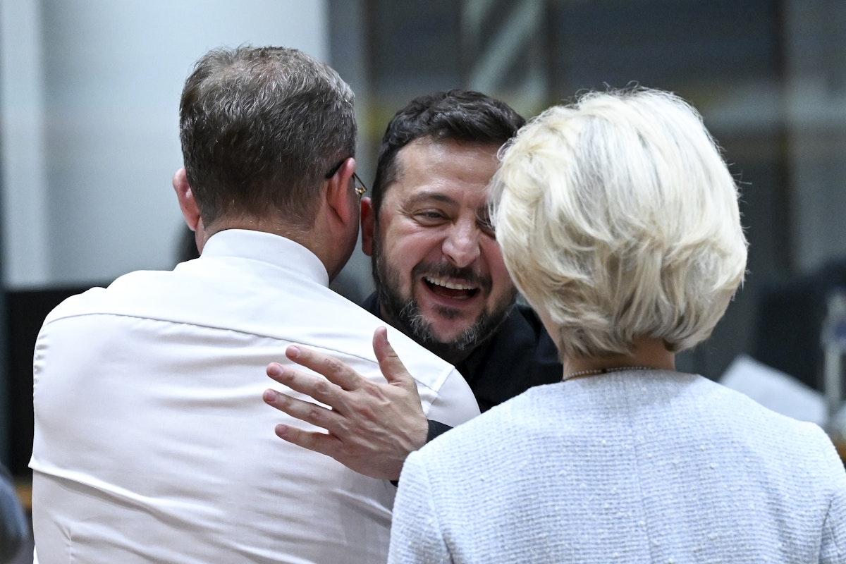 UE vrea să accelereze acordarea celor 45 de miliarde de euro pentru Ucraina, pe fondul crizei financiare de la Kiev