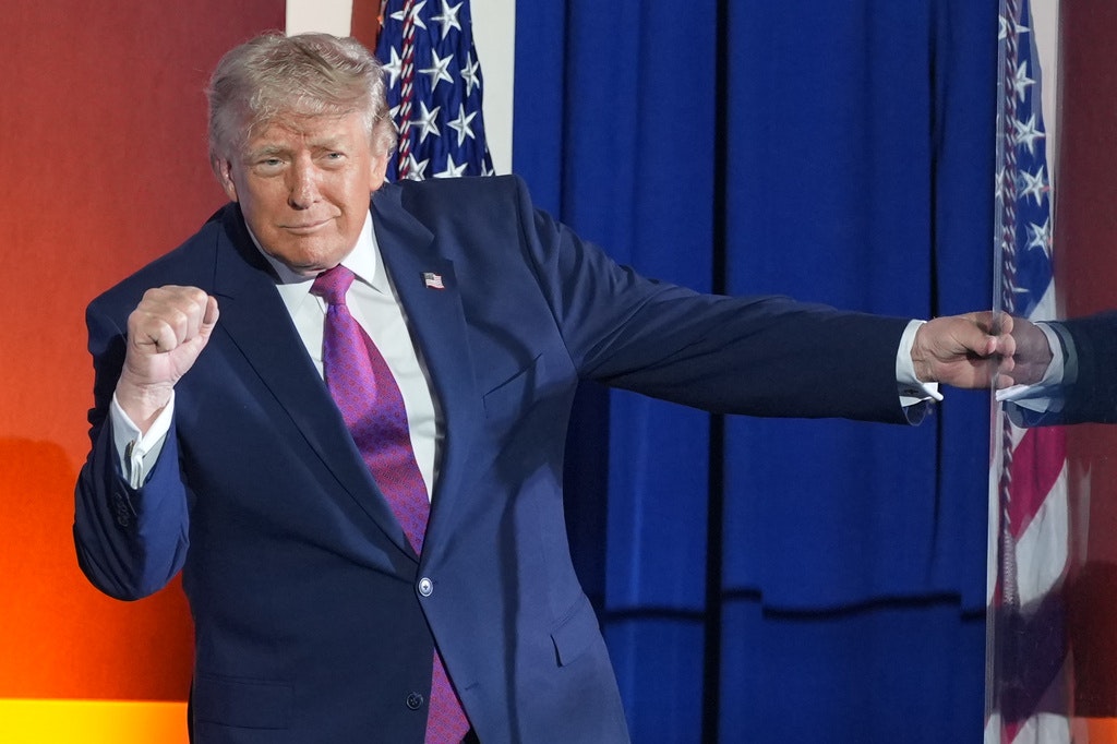Trump avertizează asupra unei amenințări comuniste în SUA