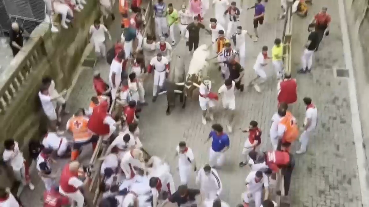 Cursele cu tauri din Pamplona și varianta lor inofensivă din SUA