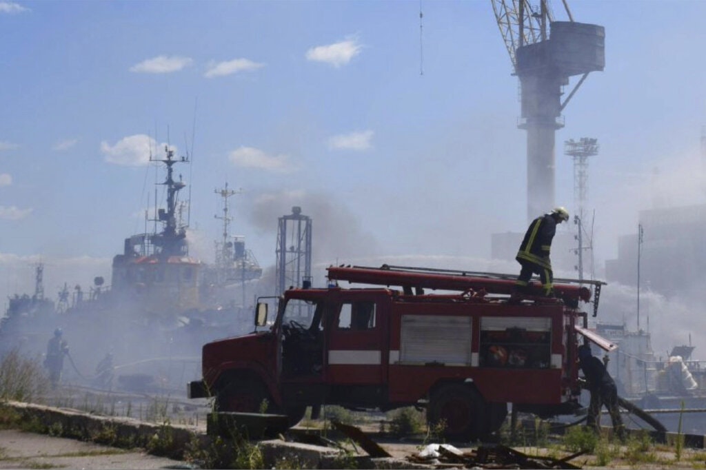 Rusia lansează un nou val de atacuri asupra porturilor ucrainene din Marea Neagră