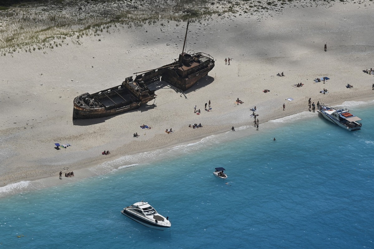 Grecia extinde plaja Navagio ca să protejeze epava iconică
