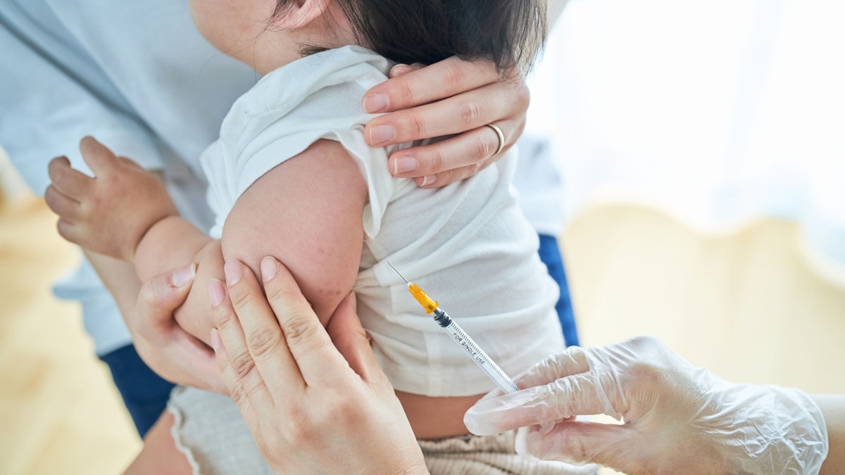 România pe primul loc în UE la cazurile de rujeolă din cauza miturilor anti-vaccinare