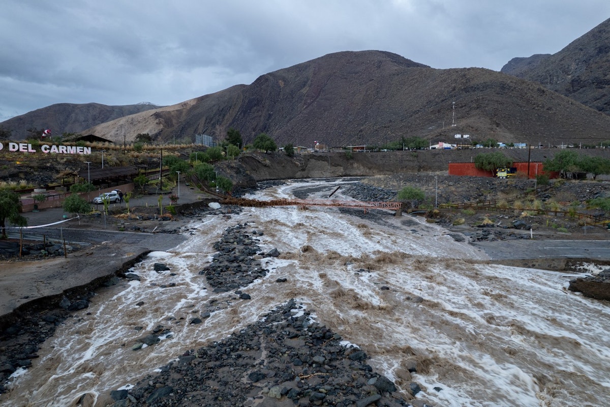 Inundații devastatoare în Chile: 13 morți și peste 60.000 de persoane izolate
