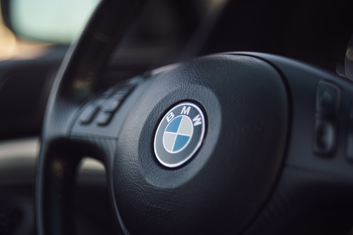 BMW anunță o restructurare masivă: până la 40.000 locuri de muncă vor dispărea până în 2027
