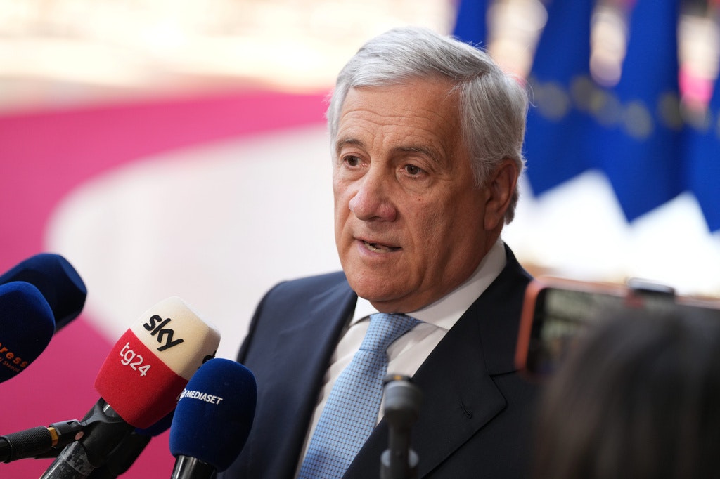Italia cere suspendarea Spaniei din Spaţiul Schengen, pe fondul crizei migranților din Ceuta. „Reprezintă un pericol pentru securitatea națională”