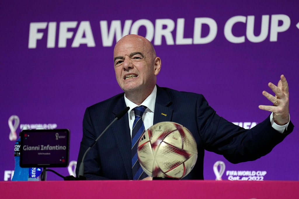 FIFA renunță la proiectul de implicare a investitorilor privați în activități comerciale