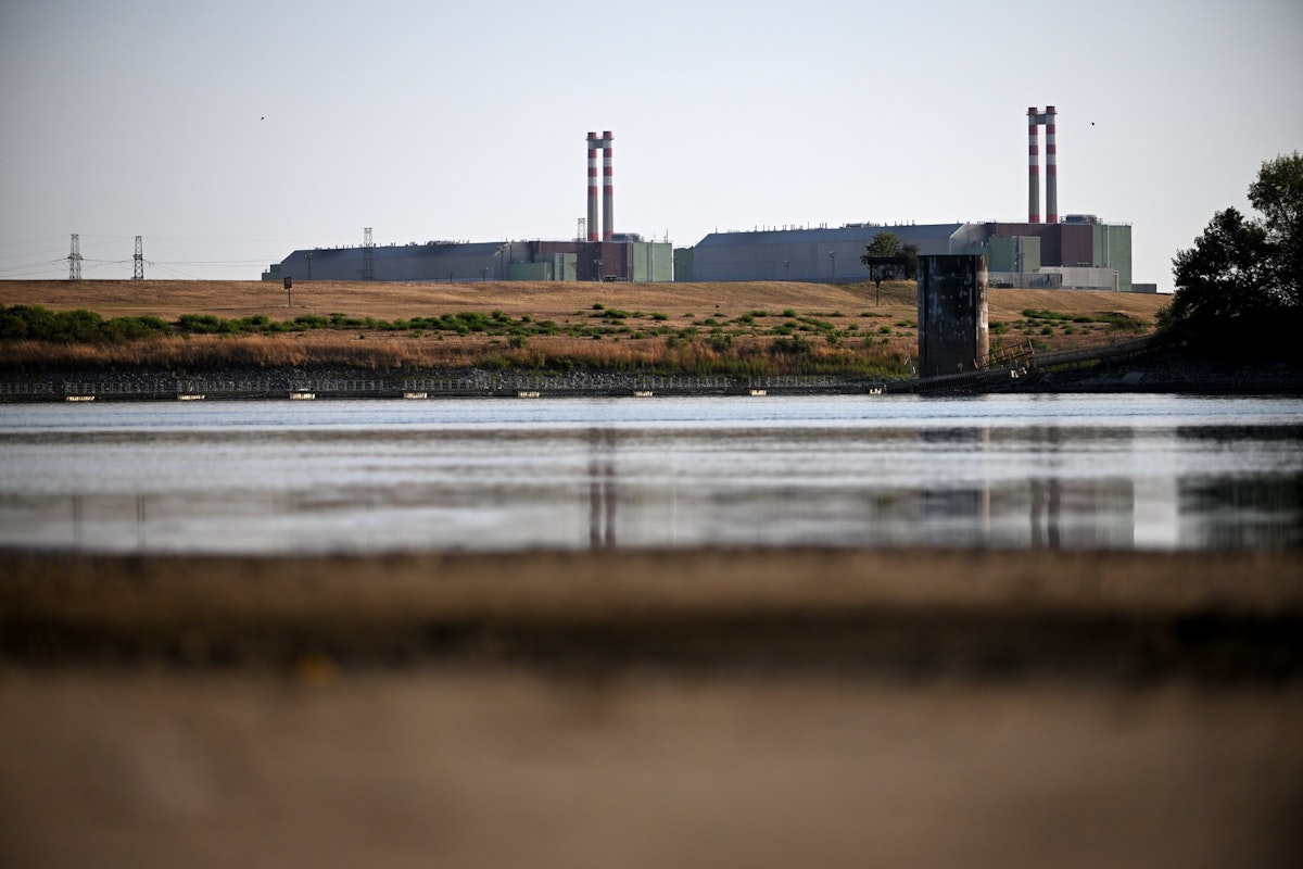 Ungaria a oprit centrala nucleară, afectată de scăderea nivelului Dunării