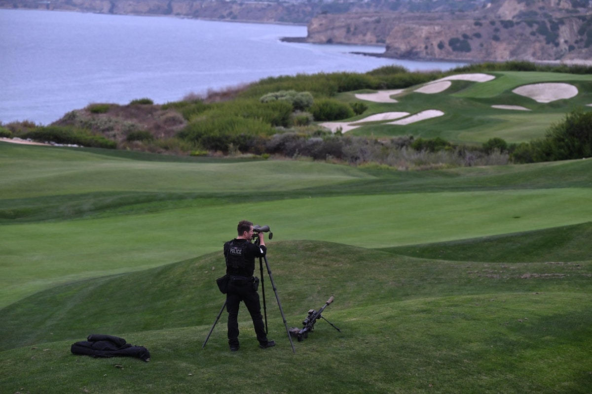 Bărbat înarmat arestat lângă teren de golf al lui Donald Trump