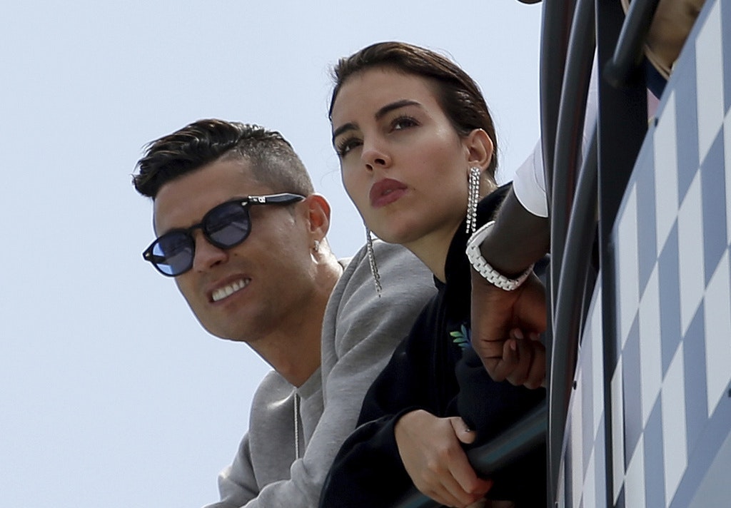 Moment deosebit la o nuntă: Cristiano Ronaldo s-a căsătorit cu Georgina Rodriguez în secret