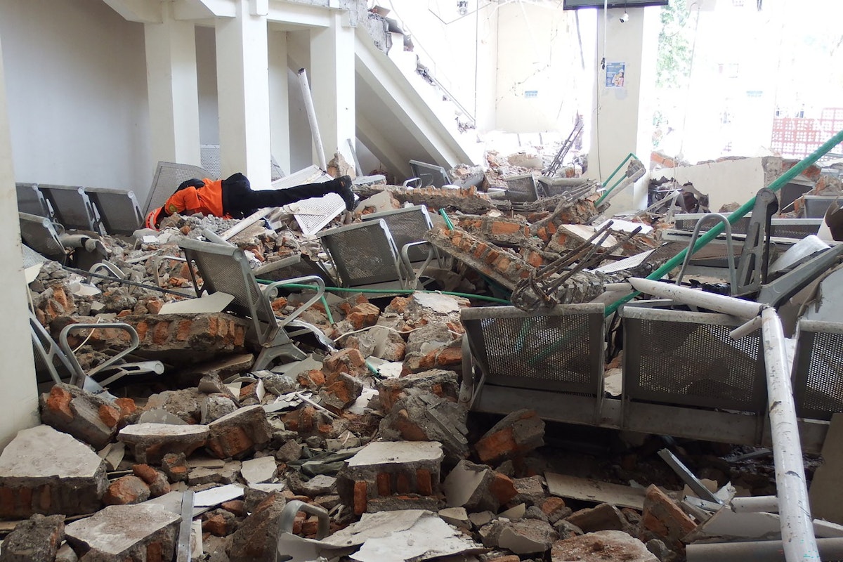Cutremur mortal de 7,7 în Indonezia, peste 20 de morți și replici seismice