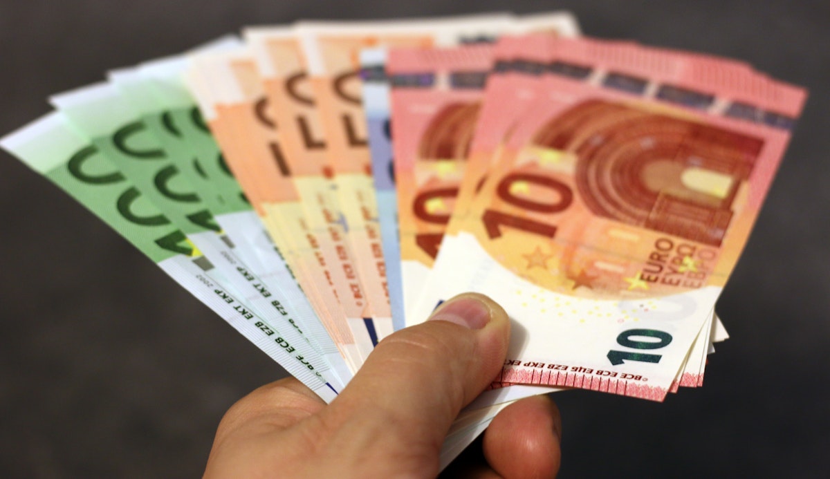 România, pe ultima sută de metri cu PNRR. Mii de proiecte sunt încă nefinalizate, iar miliarde de euro sunt în joc