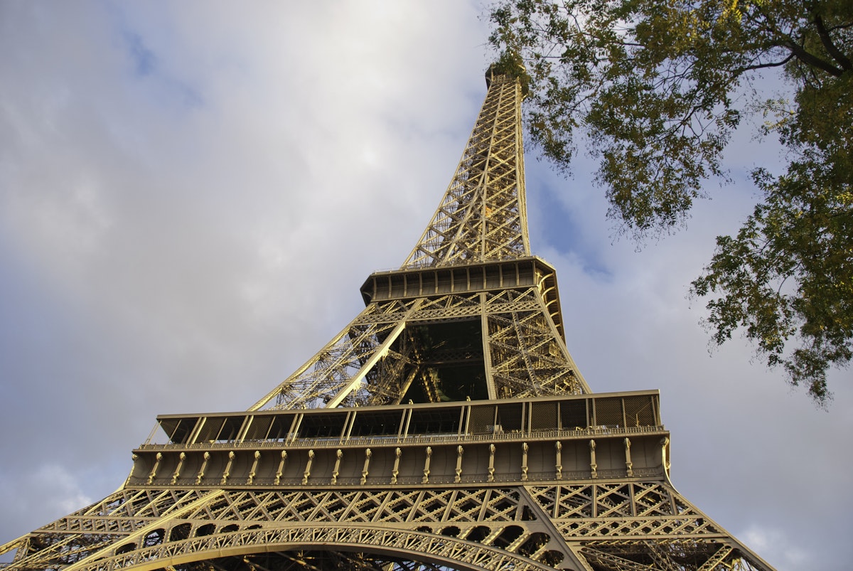 Greva la Turnul Eiffel provocată de un grup religios hindus, după discriminarea angajatelor femei