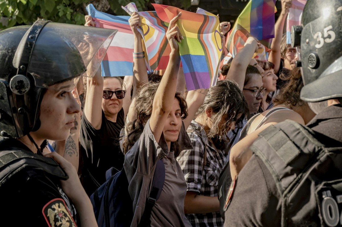 Raiduri ale poliției turce împotriva comunității LGBTQ+, zeci de rețineri și percheziții