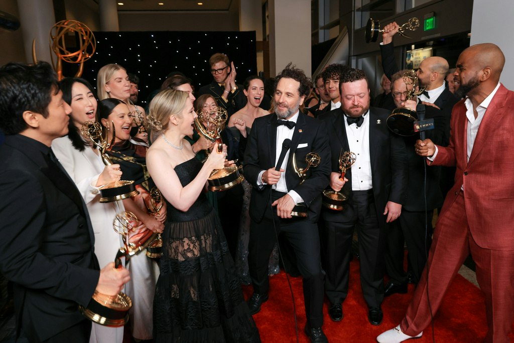 Premiile Emmy 2026. Performanță istorică pentru „Widow's Bay” - a câștigat 14 trofee