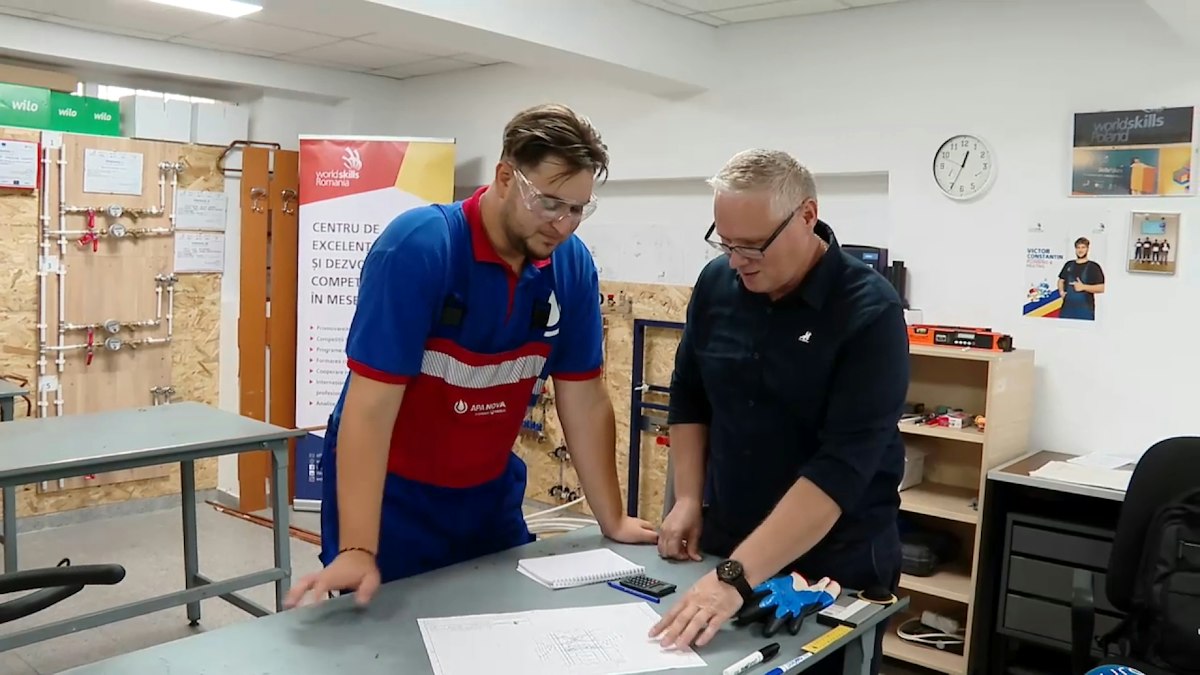 13 elevi români merg la olimpiada de meserii „WorldSkills Shanghai”. Cum se antrenează pentru probele practice din zeci de domenii