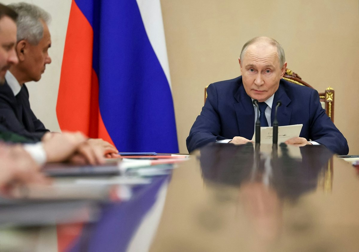 Start cu prezență ridicată la alegerile din Rusia: Putin a votat online, fără să-și părăsească biroul