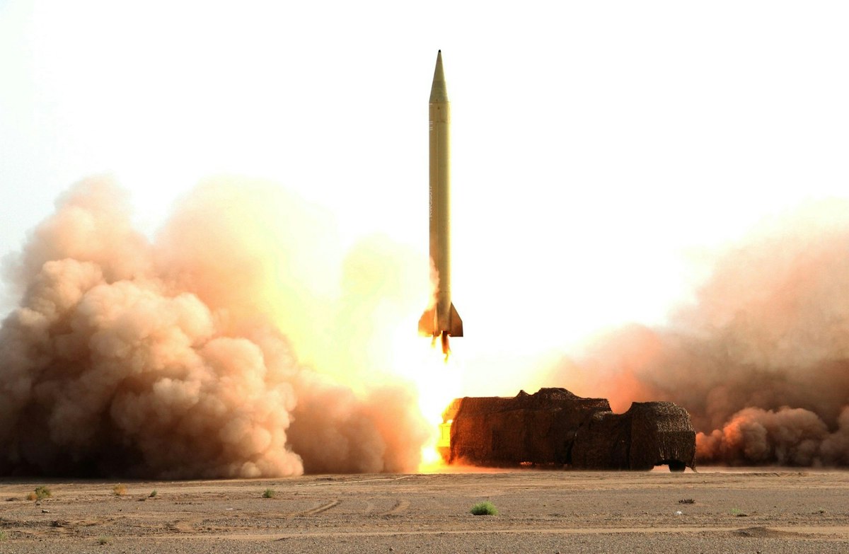 Coreea de Nord a lansat o rachetă balistică în largul coastei sale de est. Phenianul respinge criticile privind programul nuclear