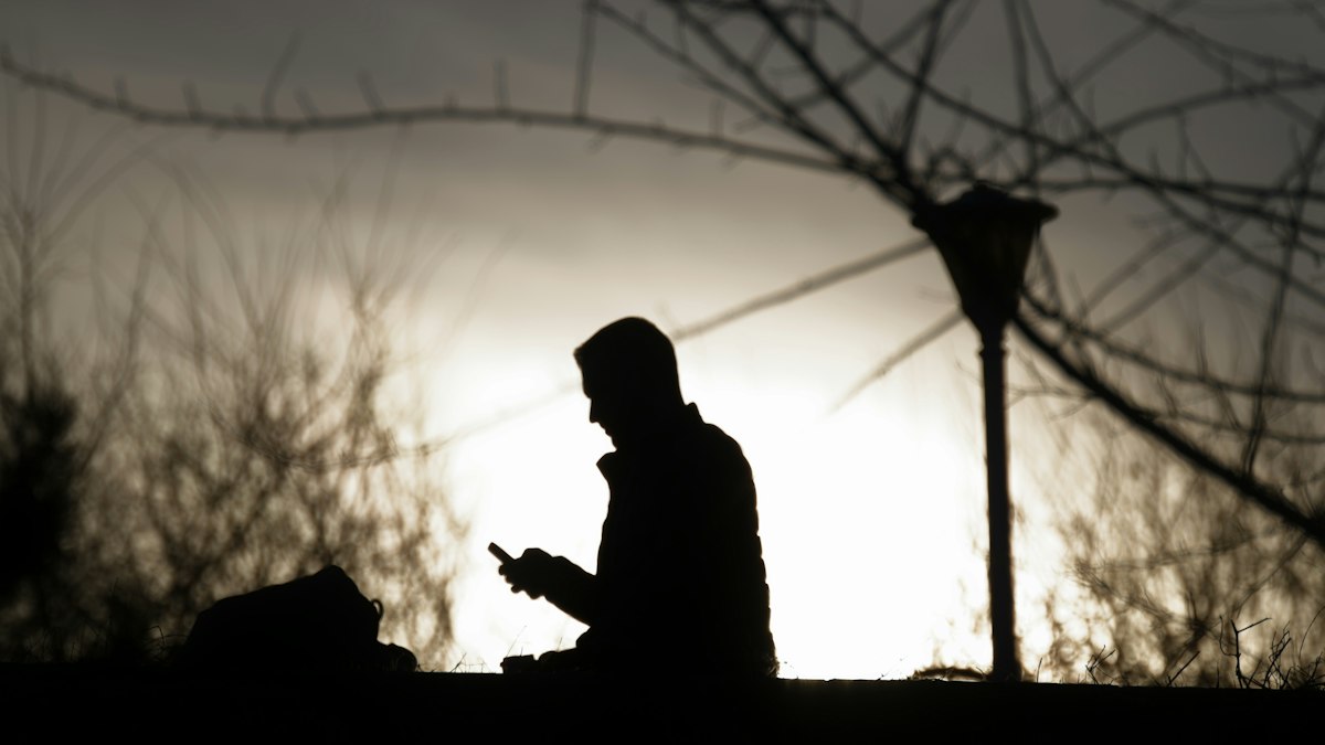 Bărbat trimis în judecată după ce a îndemnat la violențe împotriva magistraților