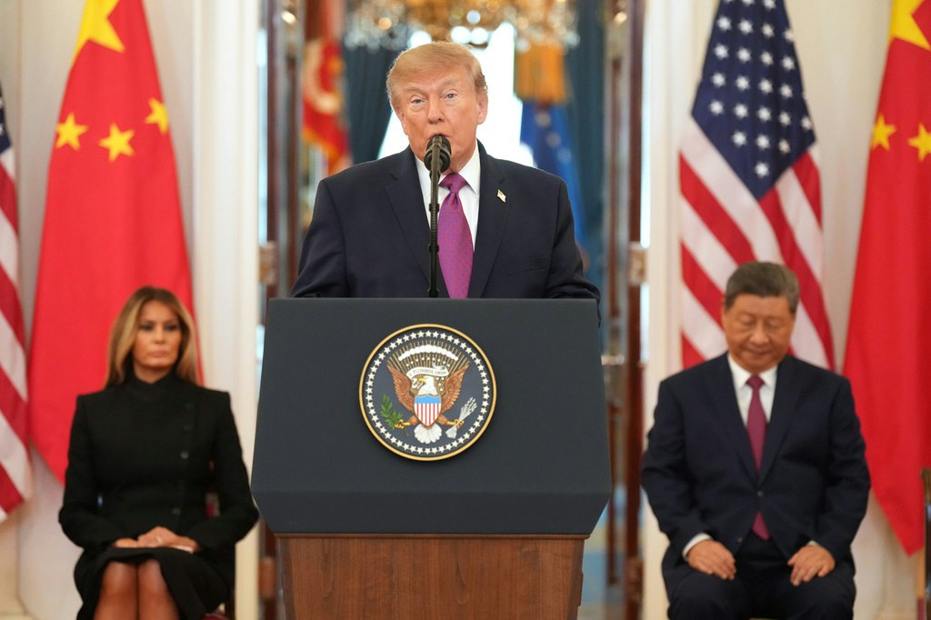 Trump se opune noilor reguli pentru inteligența artificială în discuția cu Xi Jinping