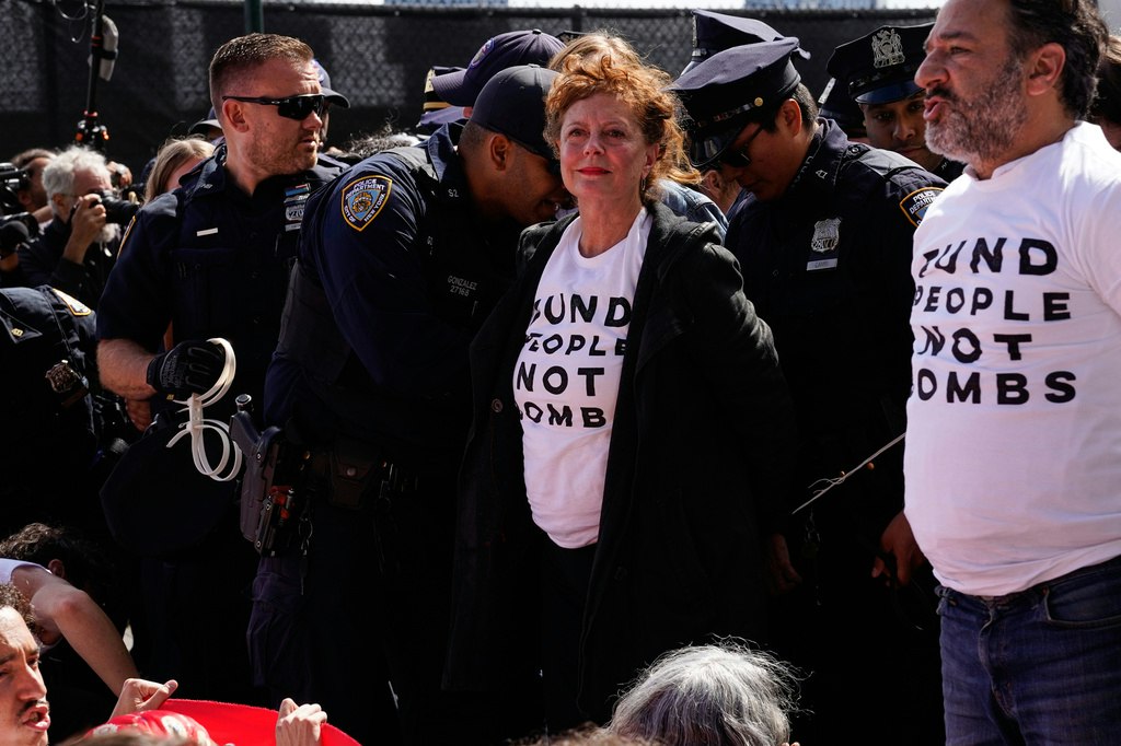 Susan Sarandon, reținută în protestul contra prim-ministrului Netanyahu la ONU