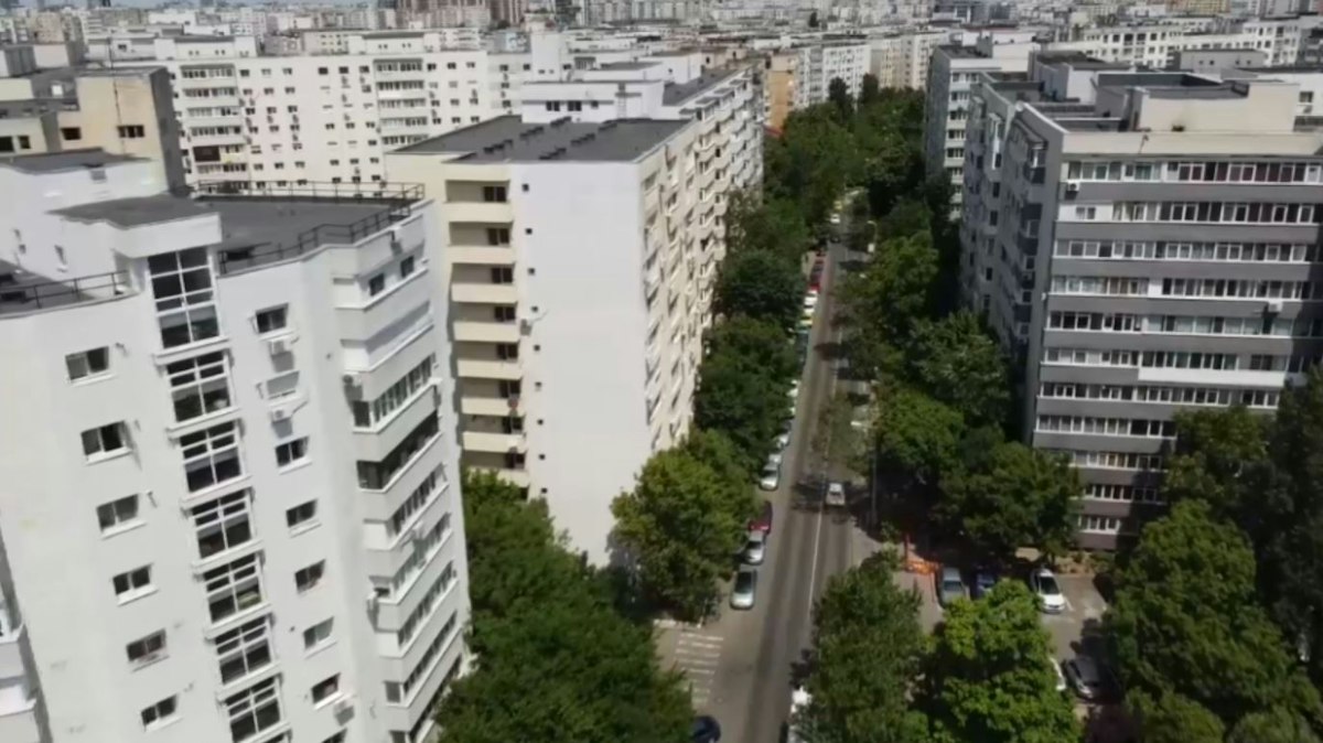 Construcțiile noi în orașele mari scad, dar prețurile locuințelor cresc